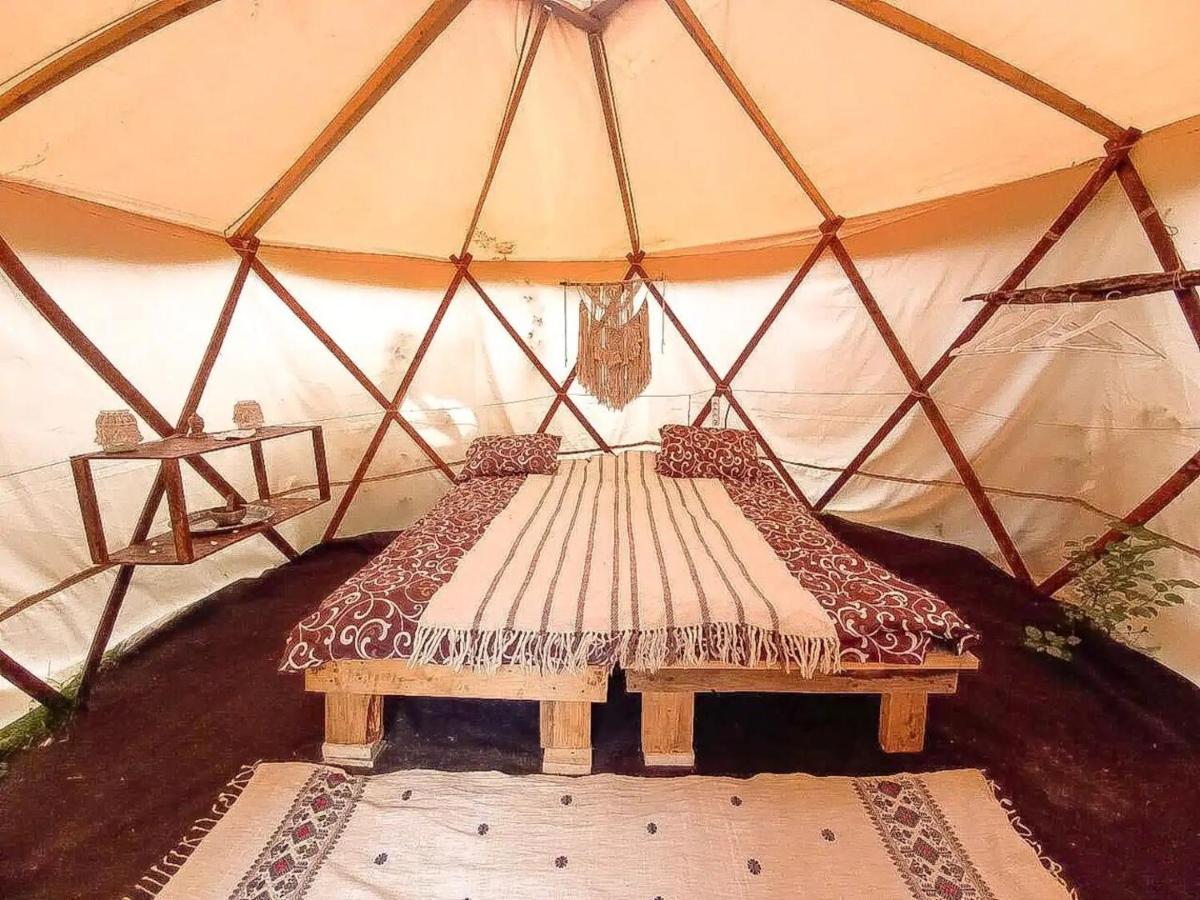 Eco Glamping - Carpathians. Retreat Hub Dzin Space เวอร์คอฟเวอนา ภายนอก รูปภาพ